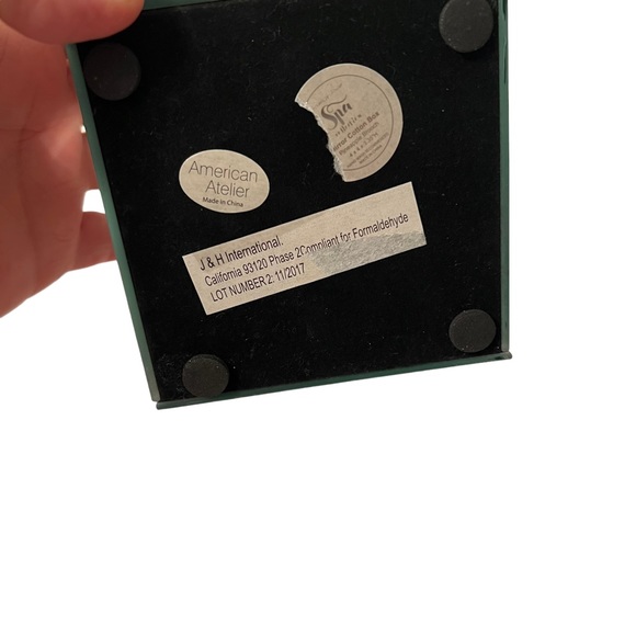 Pineapple American Atelier Mirrored Box NWOT - Picture 6 of 6